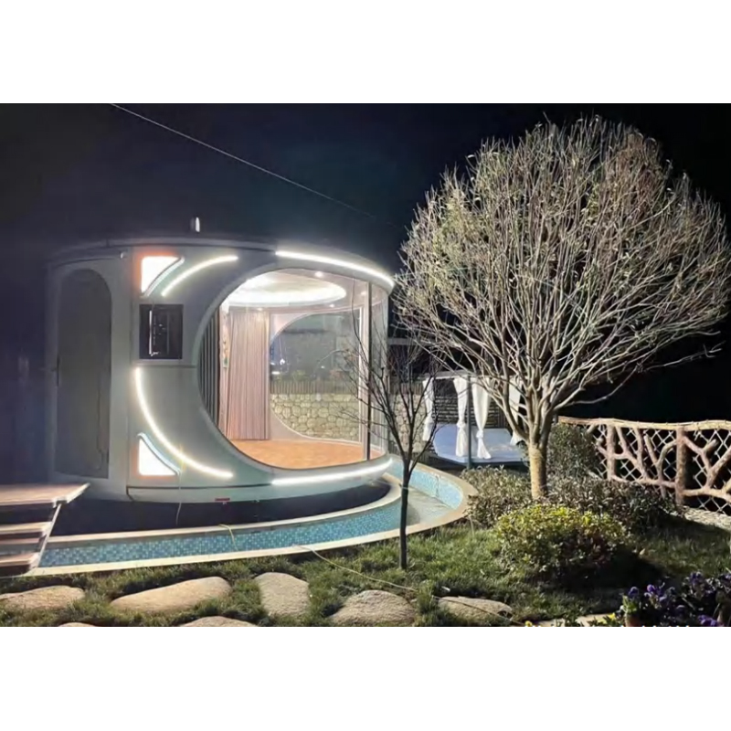 Compared to traditional construction, how do space capsules effectively reduce construction waste during construction?