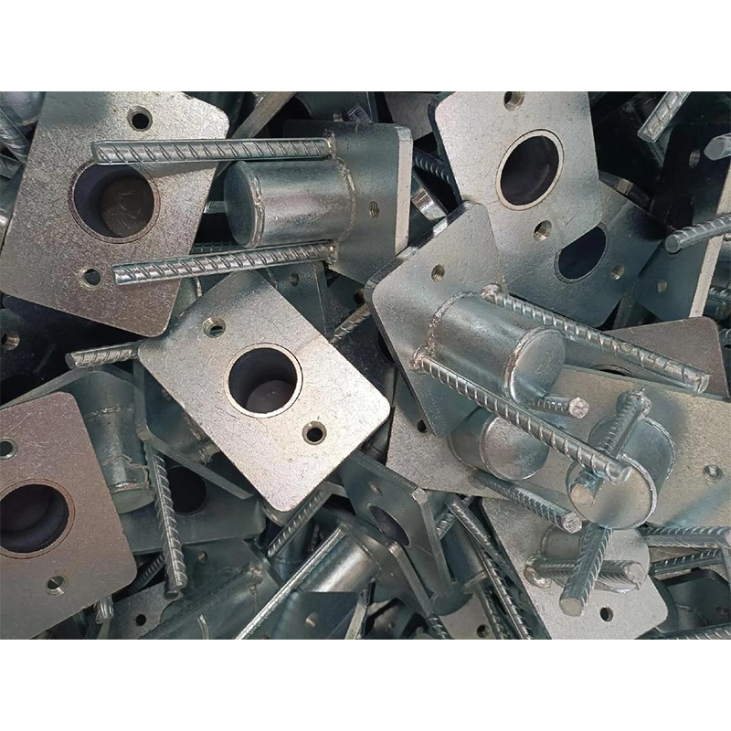 How do bridge embedded parts withstand long-term dynamic loads?