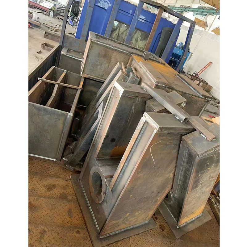 How does welding process affect the corrosion resistance of stainless steel structural parts?